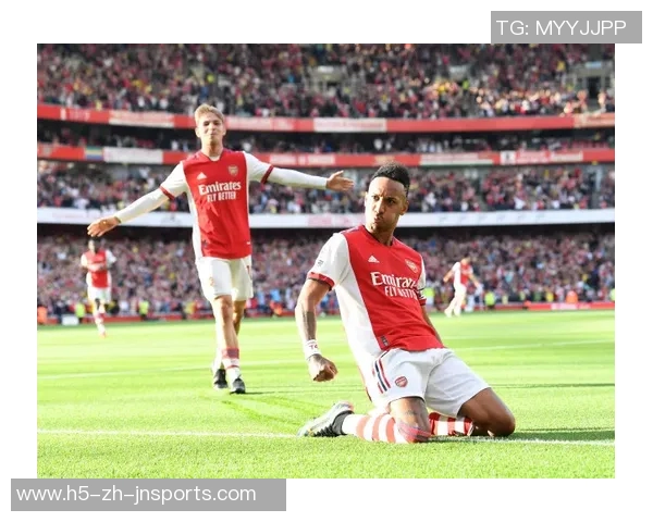 马丁内斯称赞努诺门德斯是当今足球界的无可替代之星