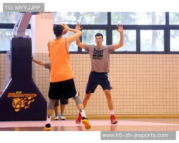 拓记：科沃德和奎因成长迅速杨瀚森潜力无可限量成新秀之最