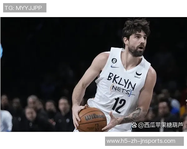 弗菲表现出色6投3中贡献12分3篮板1助攻1盖帽展现实力