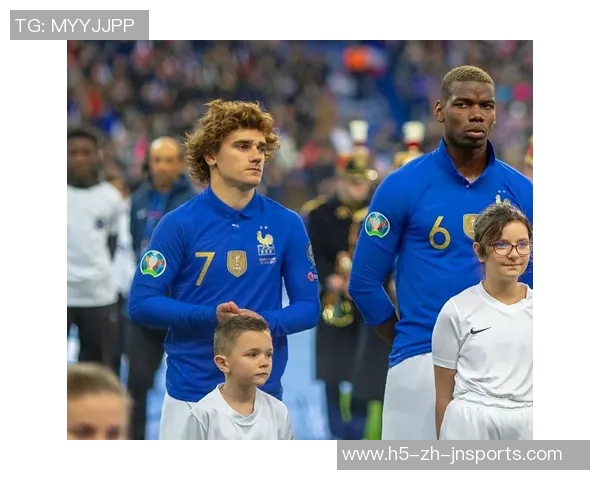 南美媒体报道拜仁曼联马竞争夺17岁厄瓜多尔中场新星卡斯蒂略